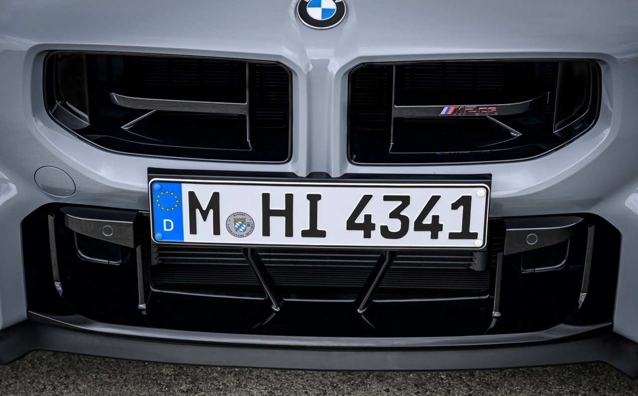 BMW、モビリティショーで最新の「ノイエ・クラッセ」モデルをアジア初披露