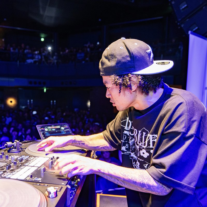 DMC世界大会が日本で初開催！ DJ FummyがバトルDJ界最高の栄誉・クラシック部門の世界王者に