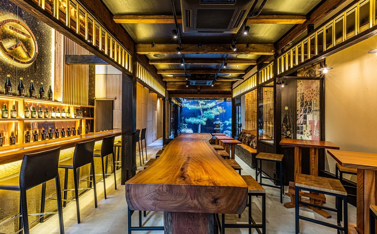 京都府亀岡市に誕生した新蒸溜所が明かす、世界が「季の美」を選ぶ理由