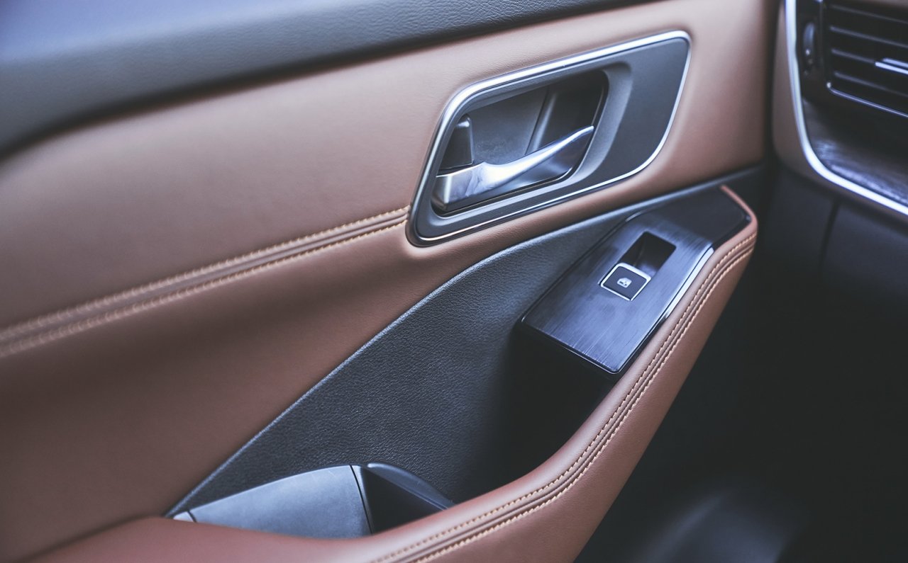 本物を知る2人が語る、エクストレイルという選択。タフネスとエレガンスを兼ね備えた本格SUVの真価