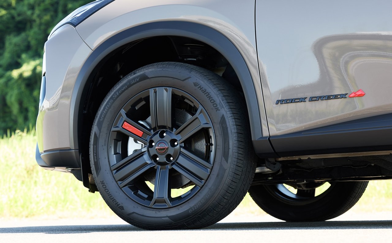 日産エクストレイル、マイナーチェンジでバリエーションが拡充