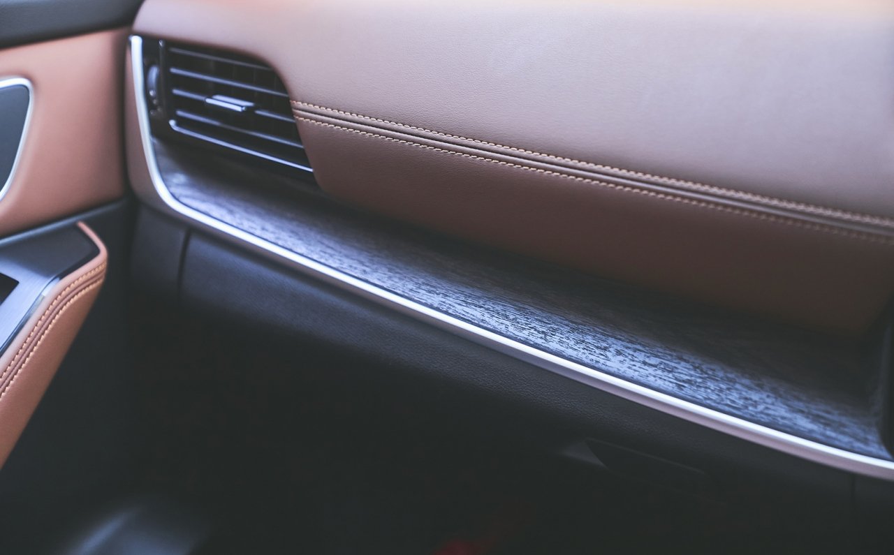 本物を知る2人が語る、エクストレイルという選択。タフネスとエレガンスを兼ね備えた本格SUVの真価