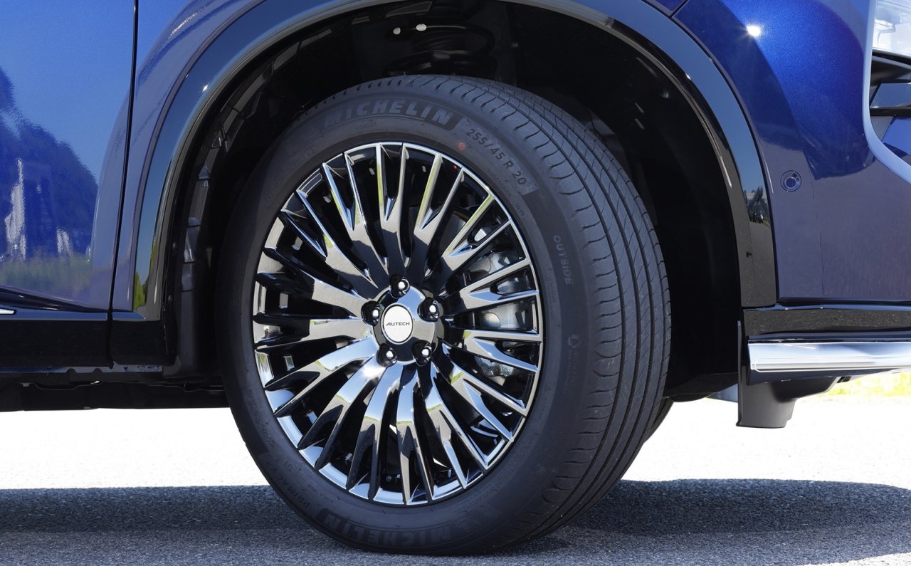 日産エクストレイル、マイナーチェンジでバリエーションが拡充