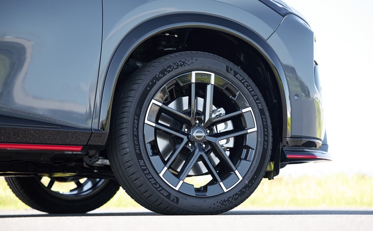 日産エクストレイル、マイナーチェンジでバリエーションが拡充