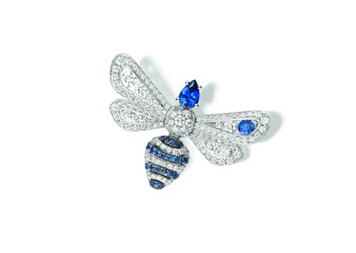 「アトラップ モワ」コレクション アベイユ ブローチ