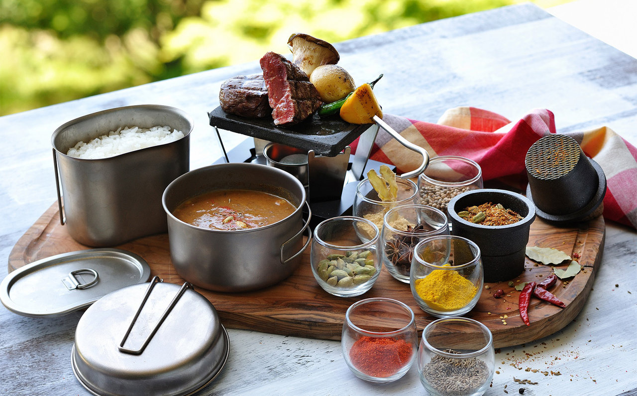 星のや富士 グランピングカレー