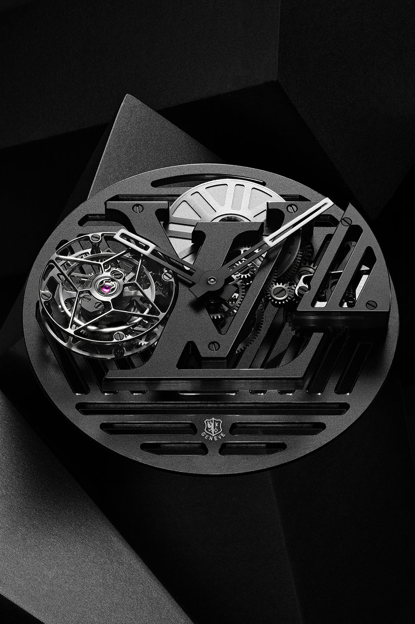 ルイ・ヴィトン タンブール カーブ フライング トゥールビヨン ポワンソン・ド・ジュネーヴ キャリパー