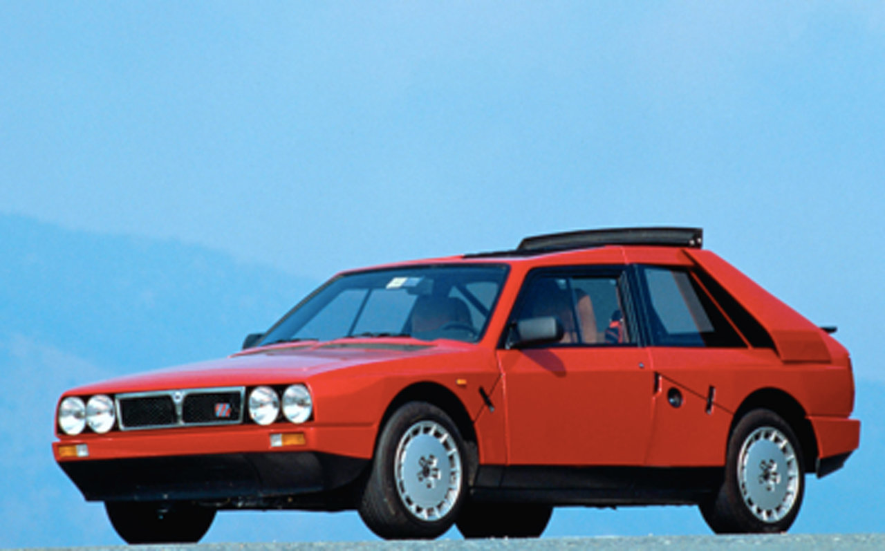 ランチア デルタS4