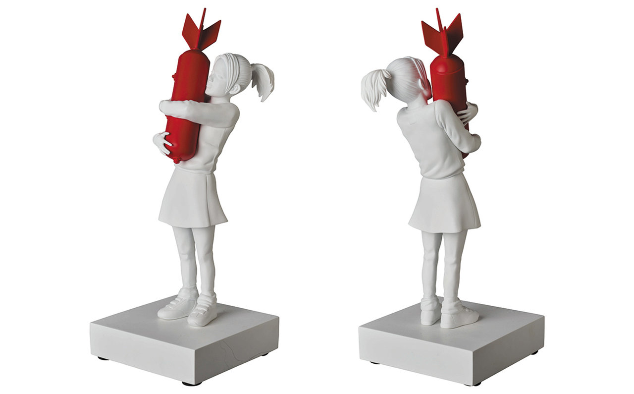 MEDICOM TOY BOMB HUGGER (RED BOMB Ver.)