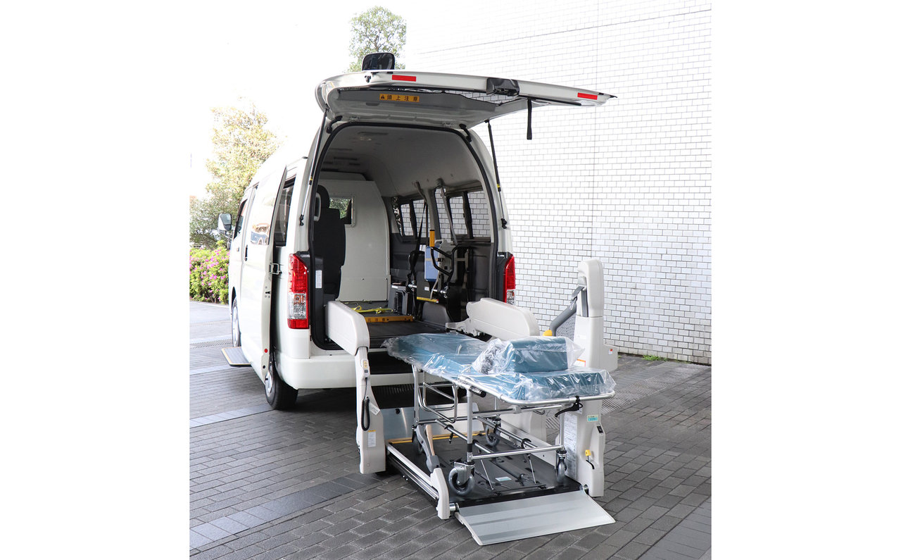 ハイエースをベースにトヨタ車体が開発