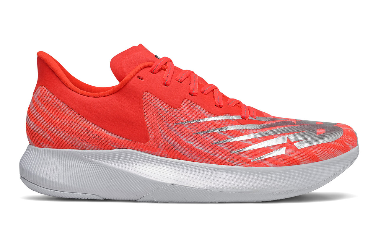 ニューバランス FuelCell TC