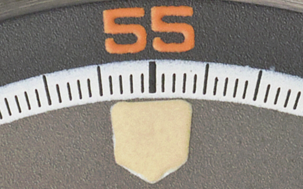 TUDOR ホームベースと呼ばれる理由となったインデックスの５角形の形状