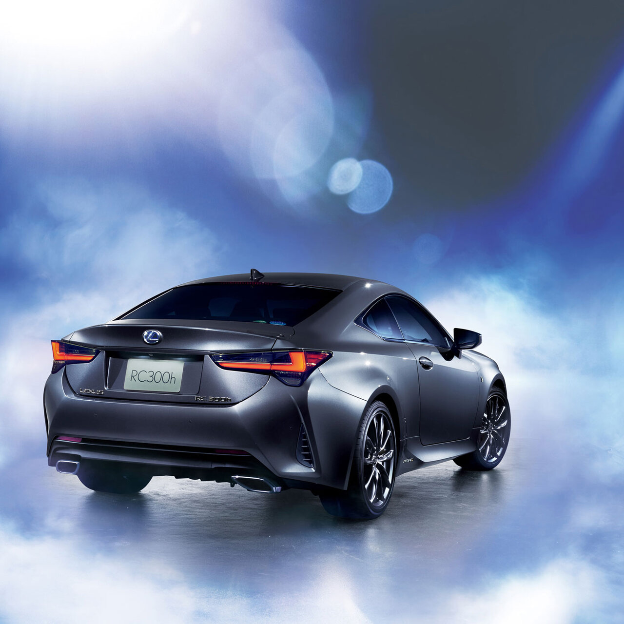 レクサス 、「RC」と「RC F」を一部改良｜Lexus