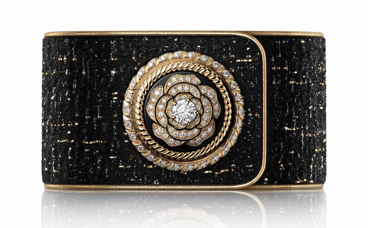 ジャケットの“ボタン”に着想を得た新作「マドモアゼル プリヴェ ブトン」｜CHANEL