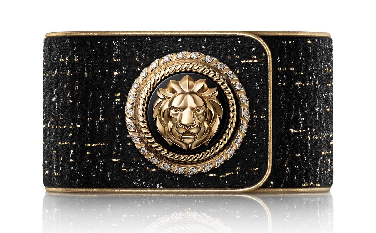 ジャケットの“ボタン”に着想を得た新作「マドモアゼル プリヴェ ブトン」｜CHANEL