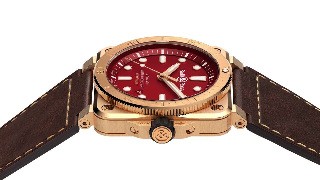 経年変化を楽しむブロンズ素材を用いた「BR 03-92 Diver Burgundy Bronze」|Bell & Ross