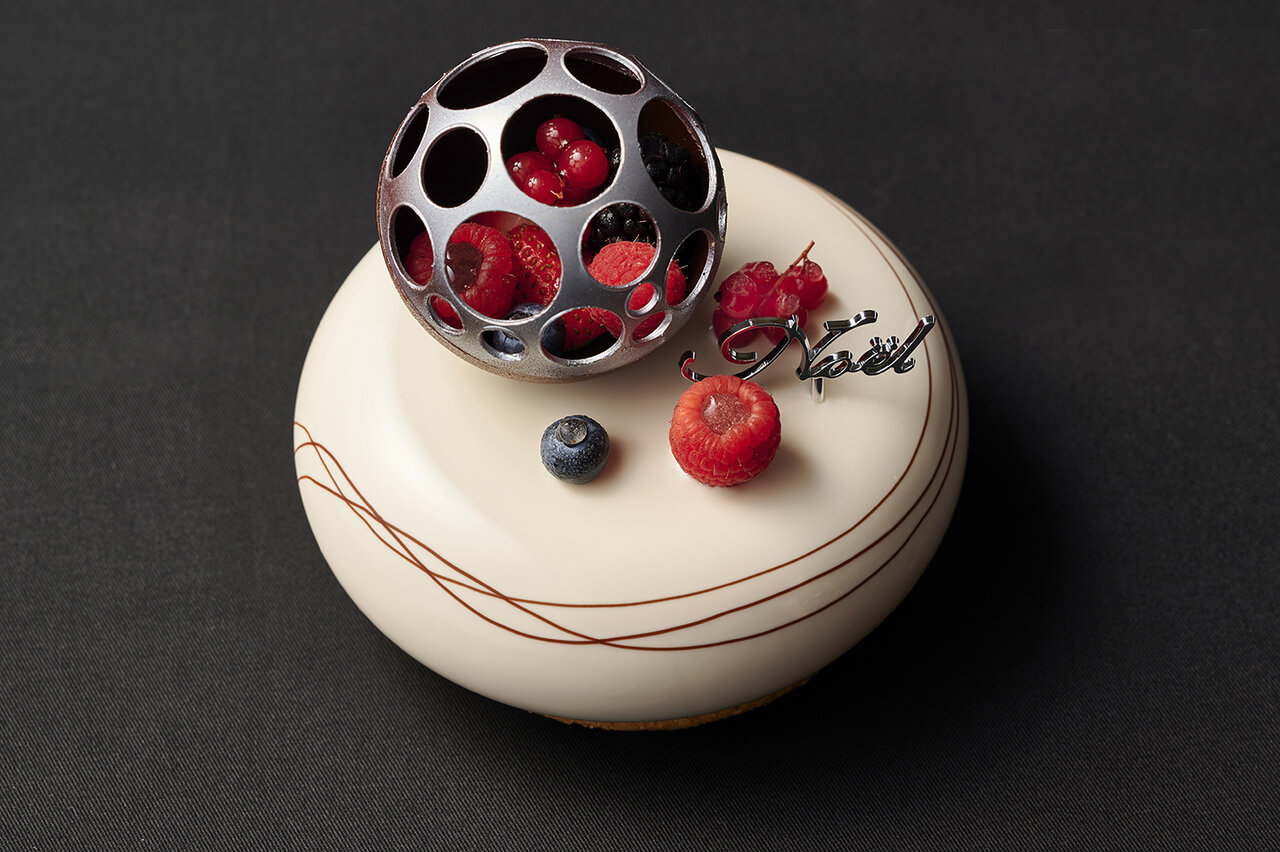 “プレシャス モーメンツ”をテーマとした、東京マリオットホテルのクリスマスケーキ&シュトーレン｜TOKYO MARRIOTT HOTEL