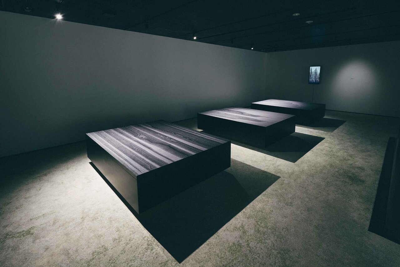 前進する織物の可能性。「QUASICRYSTAL―コードによる織物の探求」展｜HOSOO