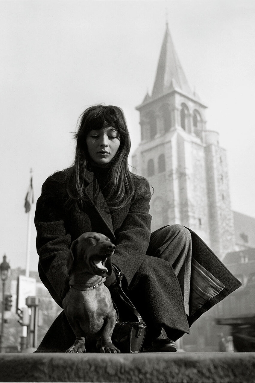 パリと音楽をテーマとした写真家ドアノーの展覧会が開催