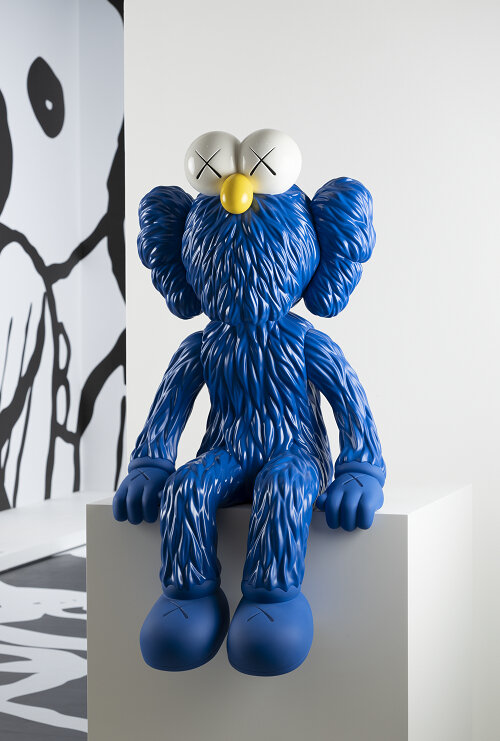六本木・森アーツセンターギャラリーにて「KAWS TOKYO FIRST」展開催｜ART
