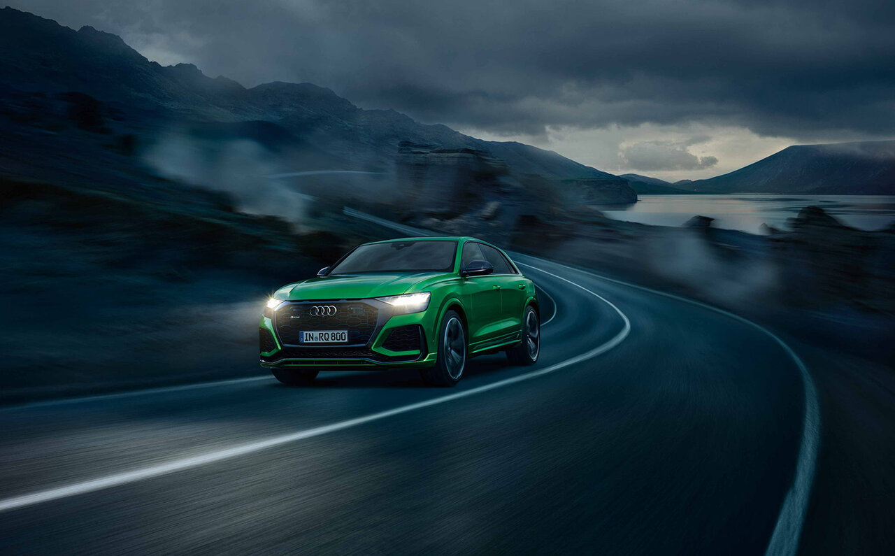アウディのフラッグシップSUV「Q8」によりスポーティなRSモデルを追加|Audi