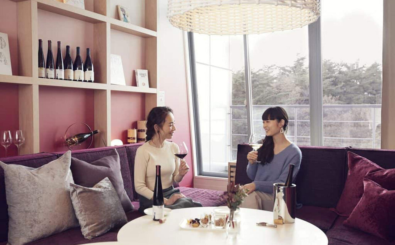 ドメーヌ ミエ・イケノの希少ワインを存分に味わう「究極のワインステイ」｜TRAVEL