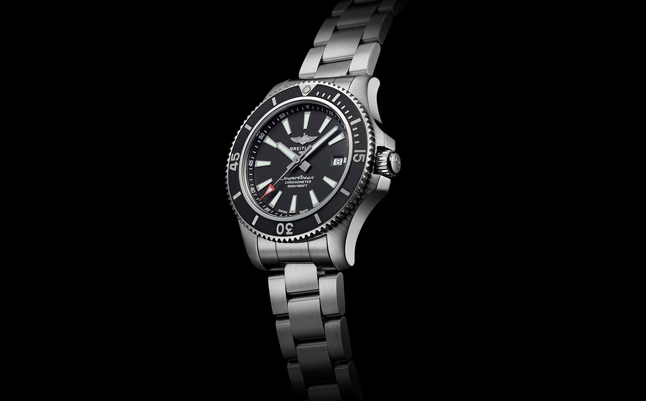 精悍な日本限定モデル「スーパーオーシャン オートマチック 42」｜BREITLING
