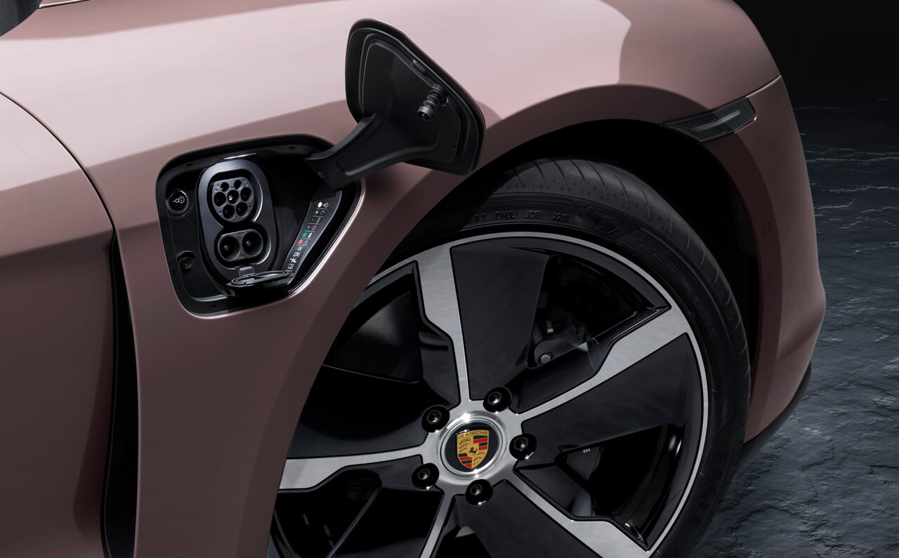 ポルシェのフルEV「タイカン」にRWDのベーシックモデルを追加|Porsche