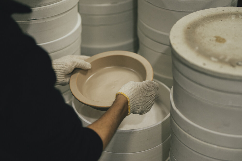 土鍋シェア日本一を誇る銀峯陶器から、万能調理平鍋『PETARI （ペタリ）』がデビュー