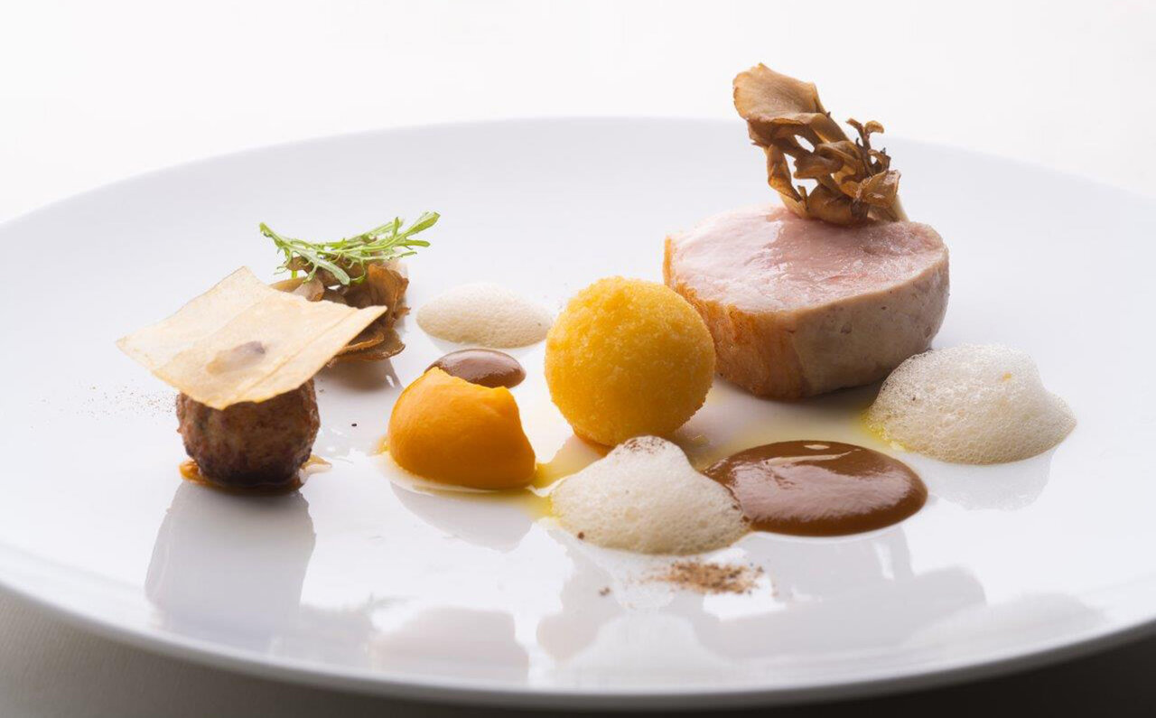 料理と向き合い、食べる歓びに満たされる“おひとりグルメ”プラン｜HIRAMATSU