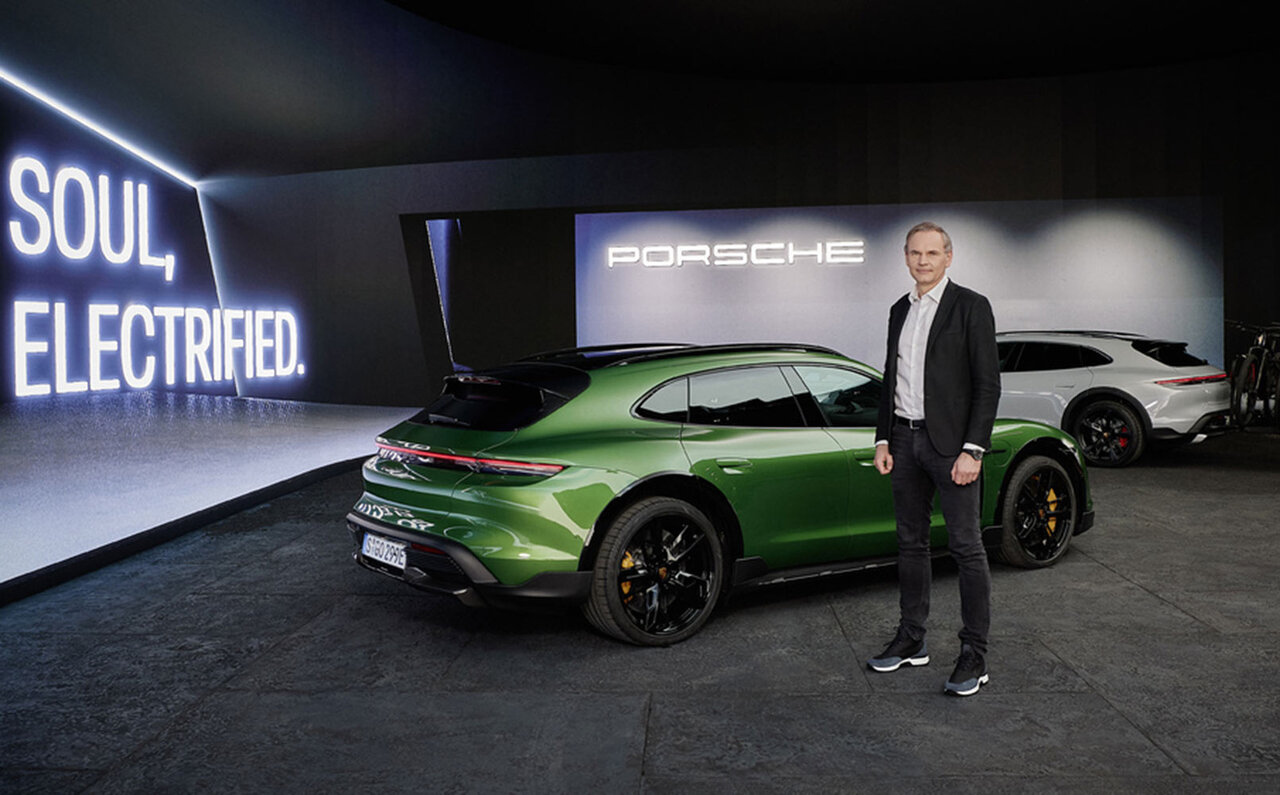 ポルシェ、電動クロスオーバーモデルの「タイカン クロスツーリスモ」を発表｜PORSCHE