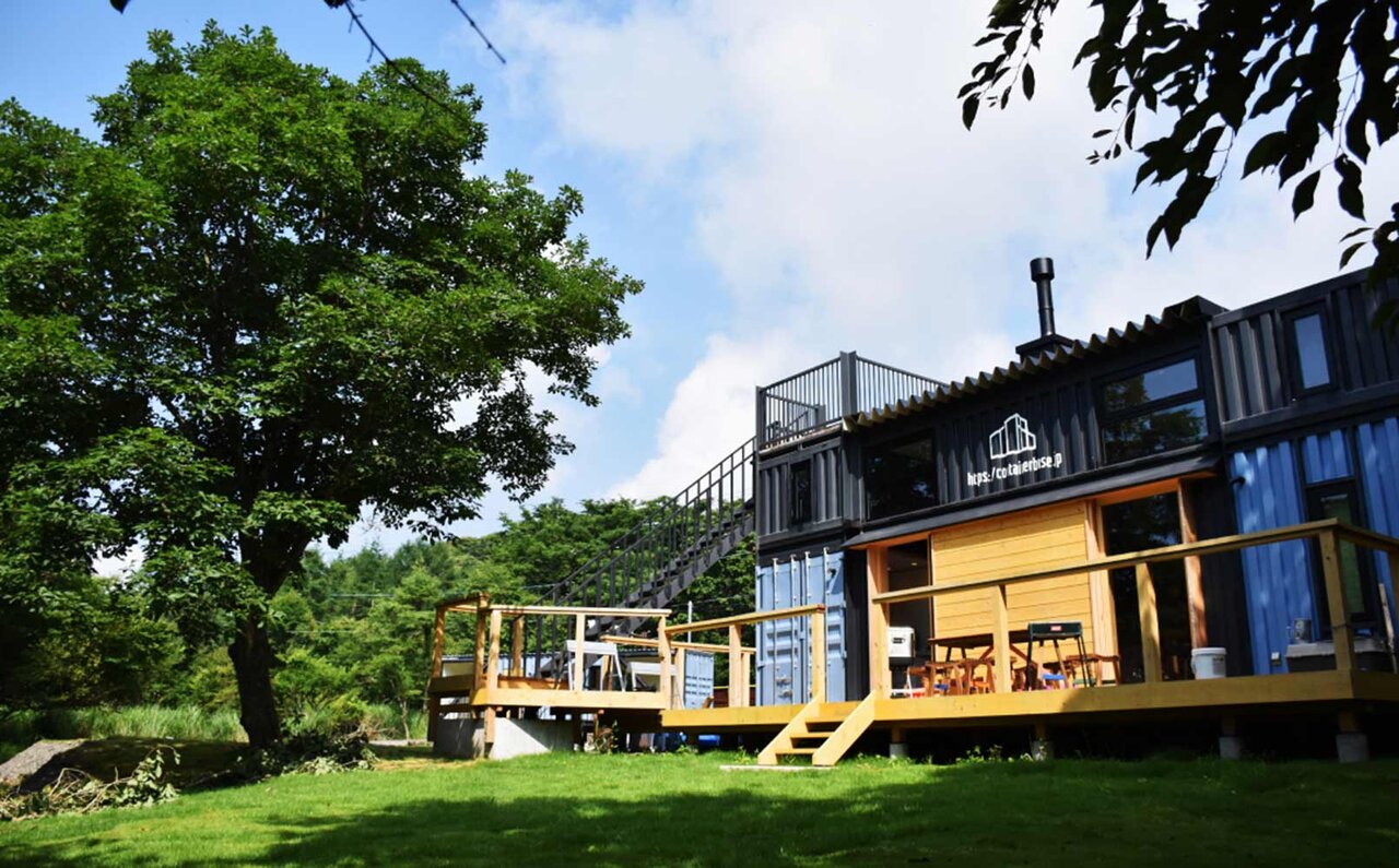 富士山のふもと、大自然の中に誕生したプライベートサウナ「HAKOIRI SAUNA」｜TRAVEL