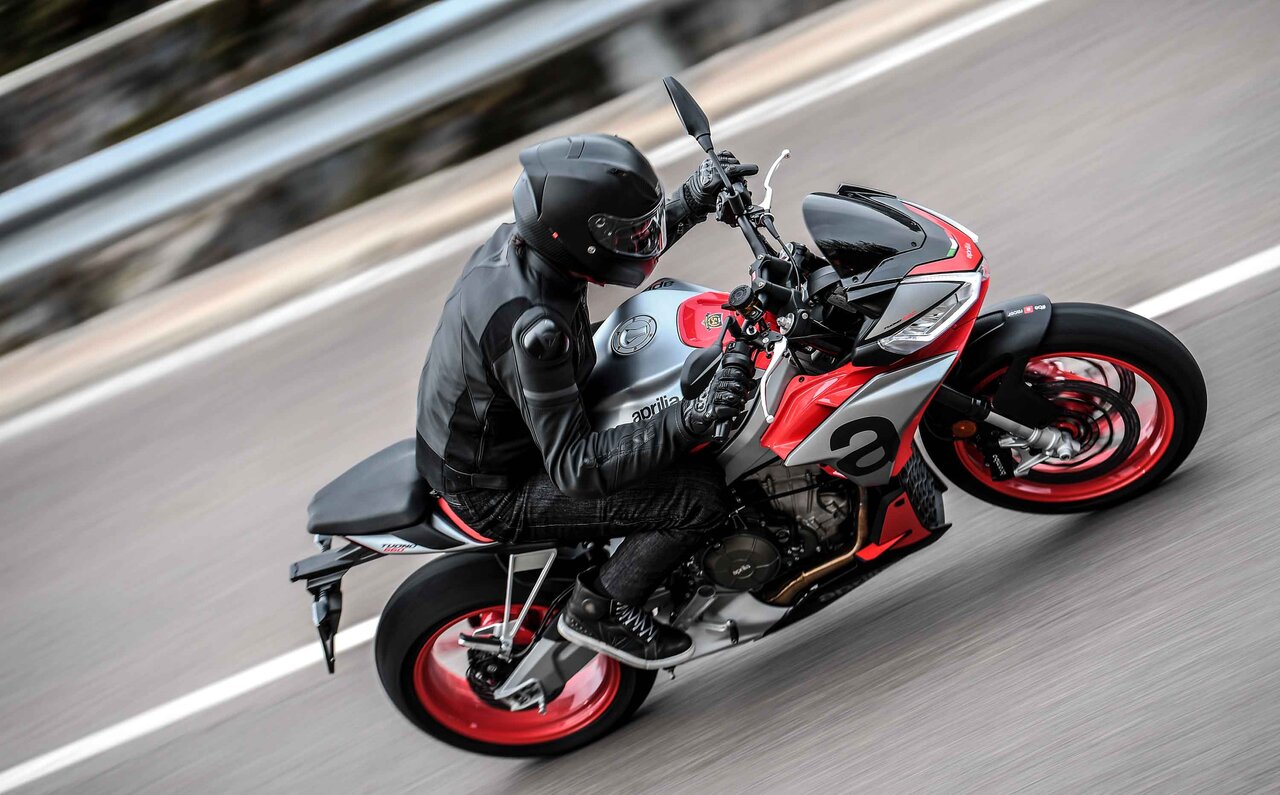 「トゥオーノV4」の直系子孫、660ccエンジンを搭載した「トゥオーノ660」日本上陸|Aprilia