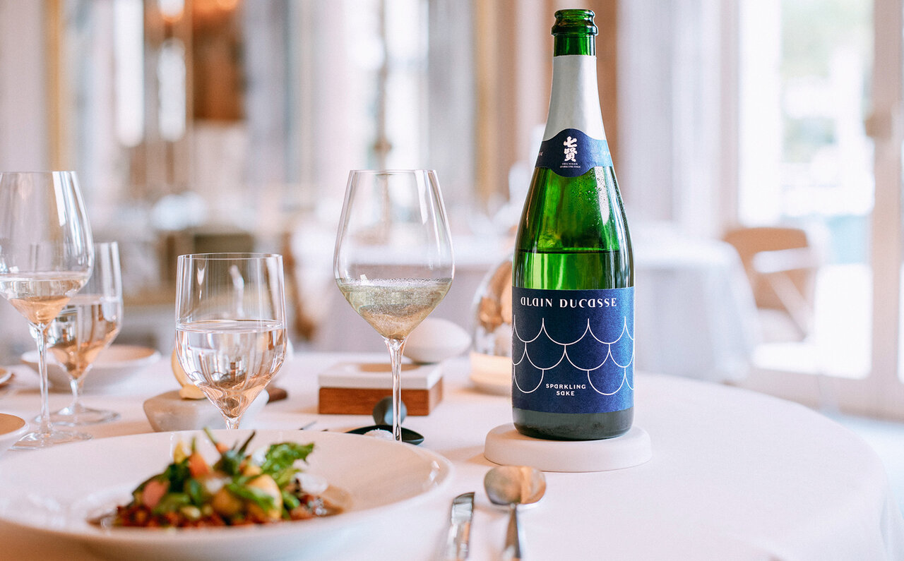 フレンチの巨匠、アラン・デュカス氏と共同開発したスパークリング日本酒｜Shichiken