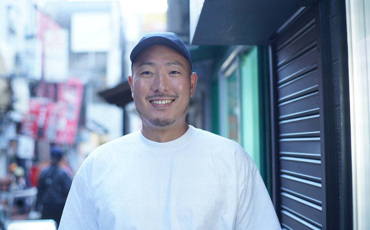 “白Tレジェンド”吉田栄作と白Tシャツ専門店のコラボレーションTシャツが登場|#FFFFFFT