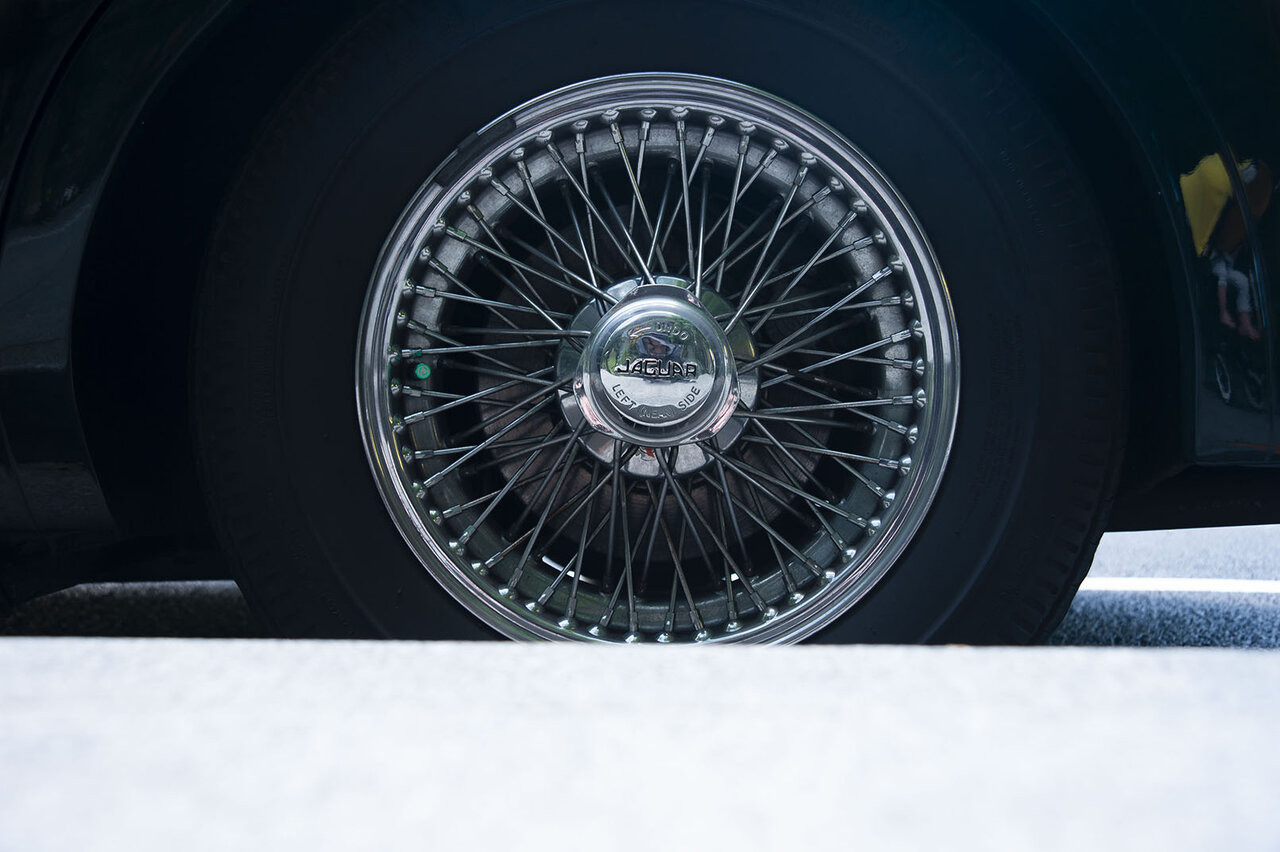 あなたの車見せてください リターンズ　第1回　塩津圭介 × ジャガーMK２