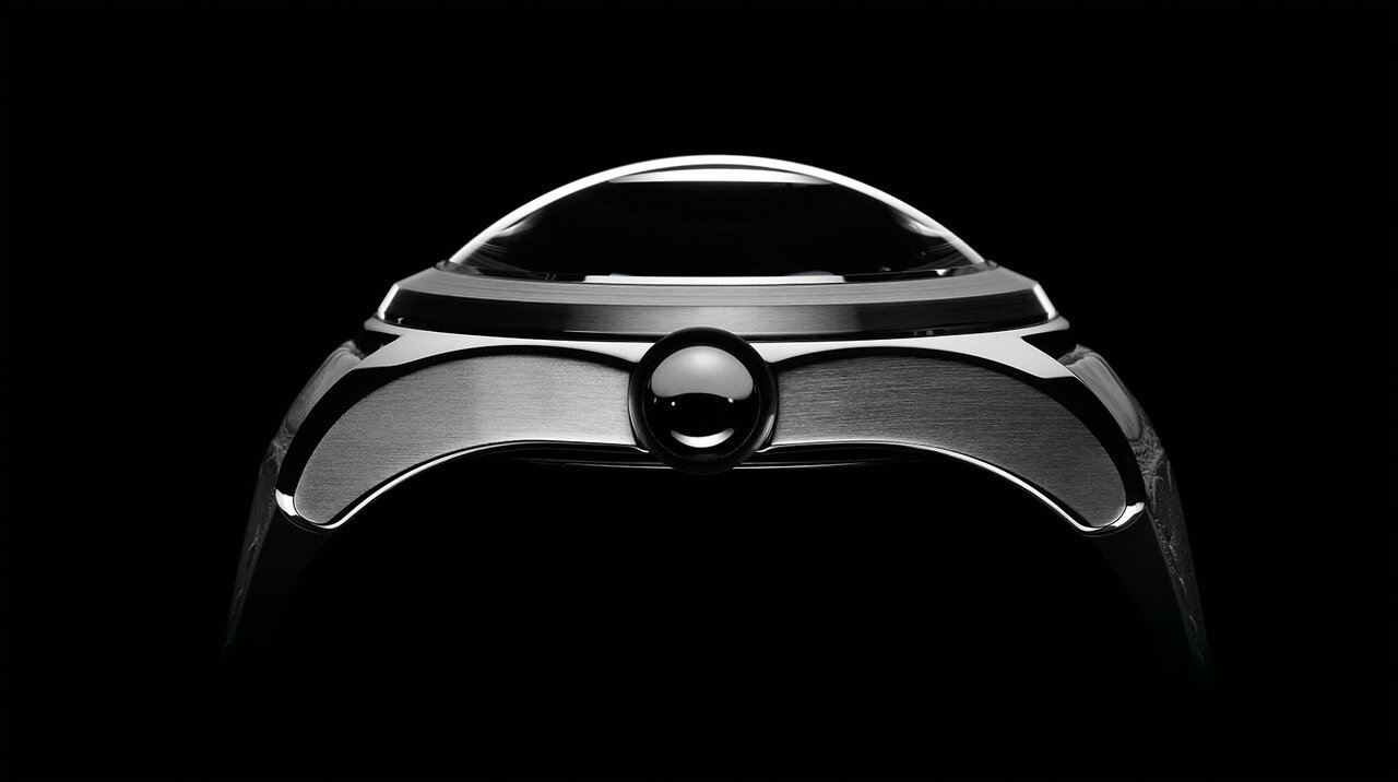 クリアなスカルを配したミステリアスな新作「バブル 47 エックスレイ」|CORUM