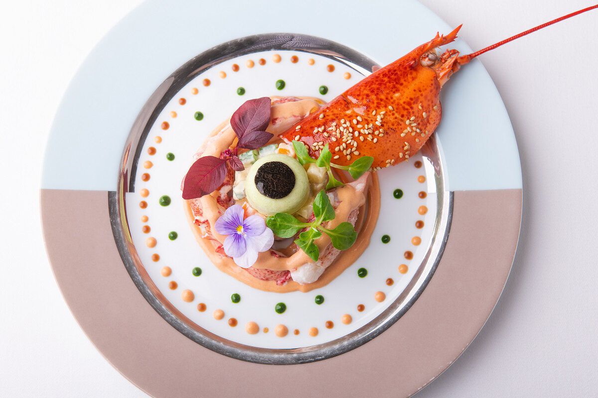 7月限定！　全国26人のシェフによる「オマール海老×スパイス・ハーブ」｜HIRAMATSU