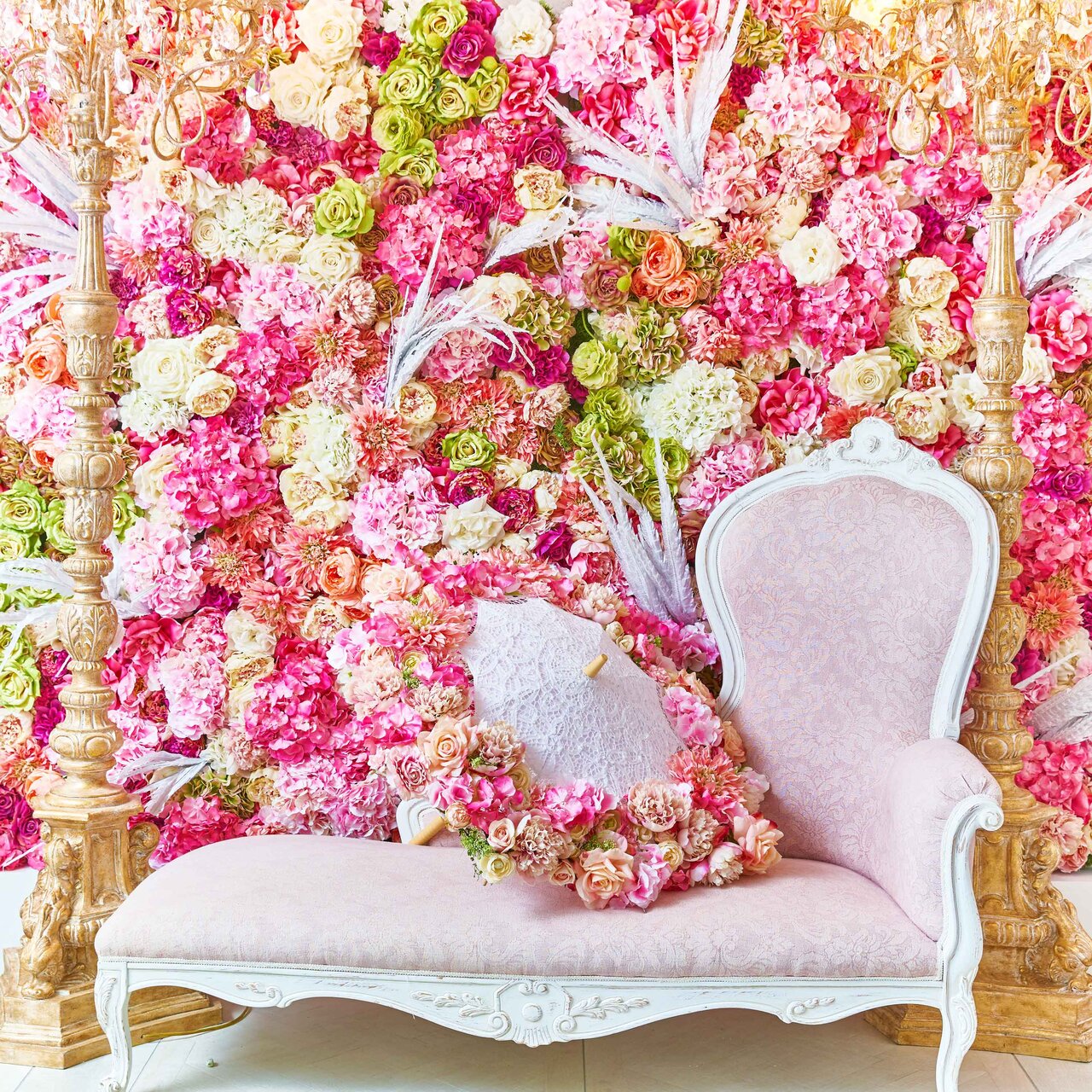 マリー・アントワネットの世界観に没入、旬のフルーツを楽しむスイーツビュッフェ|EAT