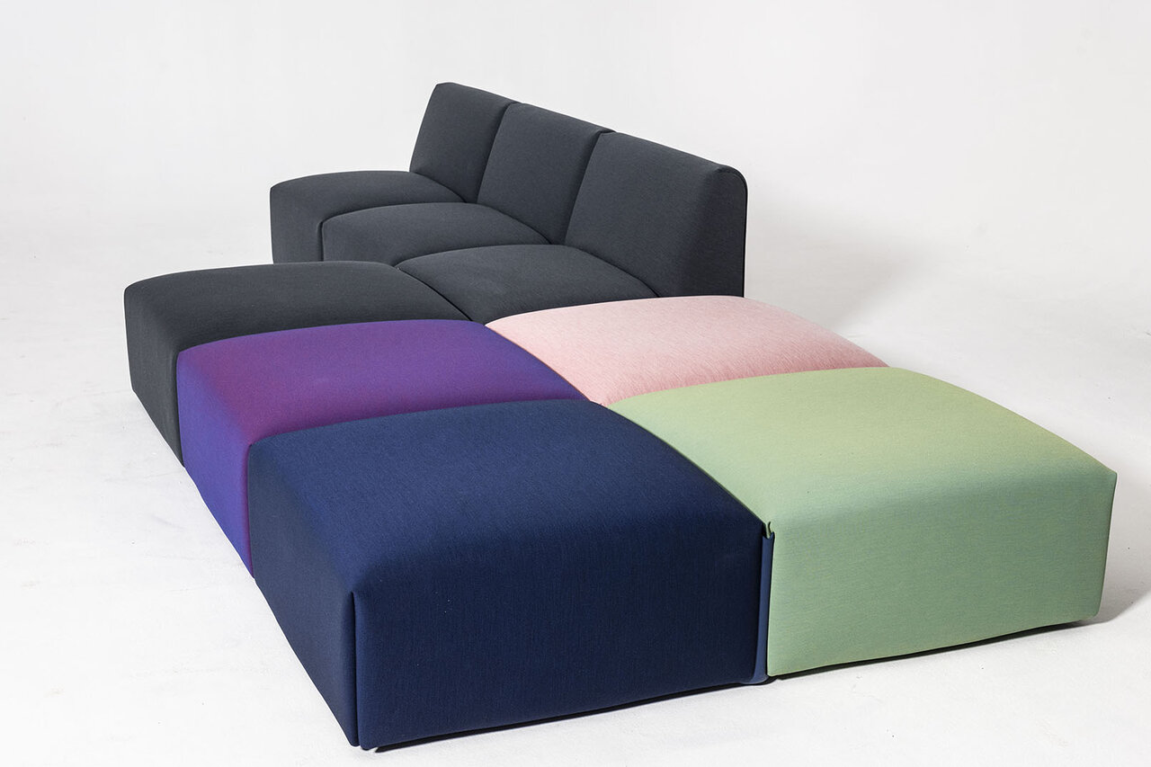 住環境の変化にも順応。モジュール式のソファシステムが国内発売|Magis