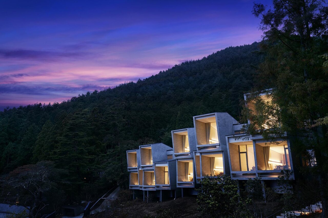 旬の味覚とワインで秋の夜長を優雅に過ごす「グラマラス月光ディナー」｜TRAVEL