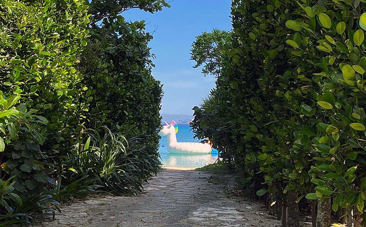 クラブラウンジを新設！「ザ・リッツ・カールトン沖縄」の実力やいかに!?｜TRAVEL