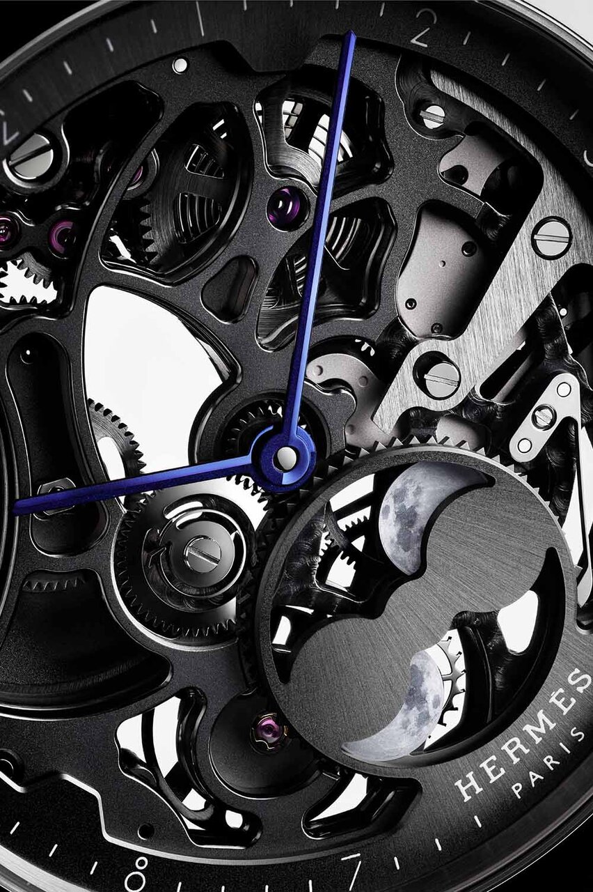 メカメカしさ、マックス!!　黒ビカリする“男前エルメス”｜HERMÈS