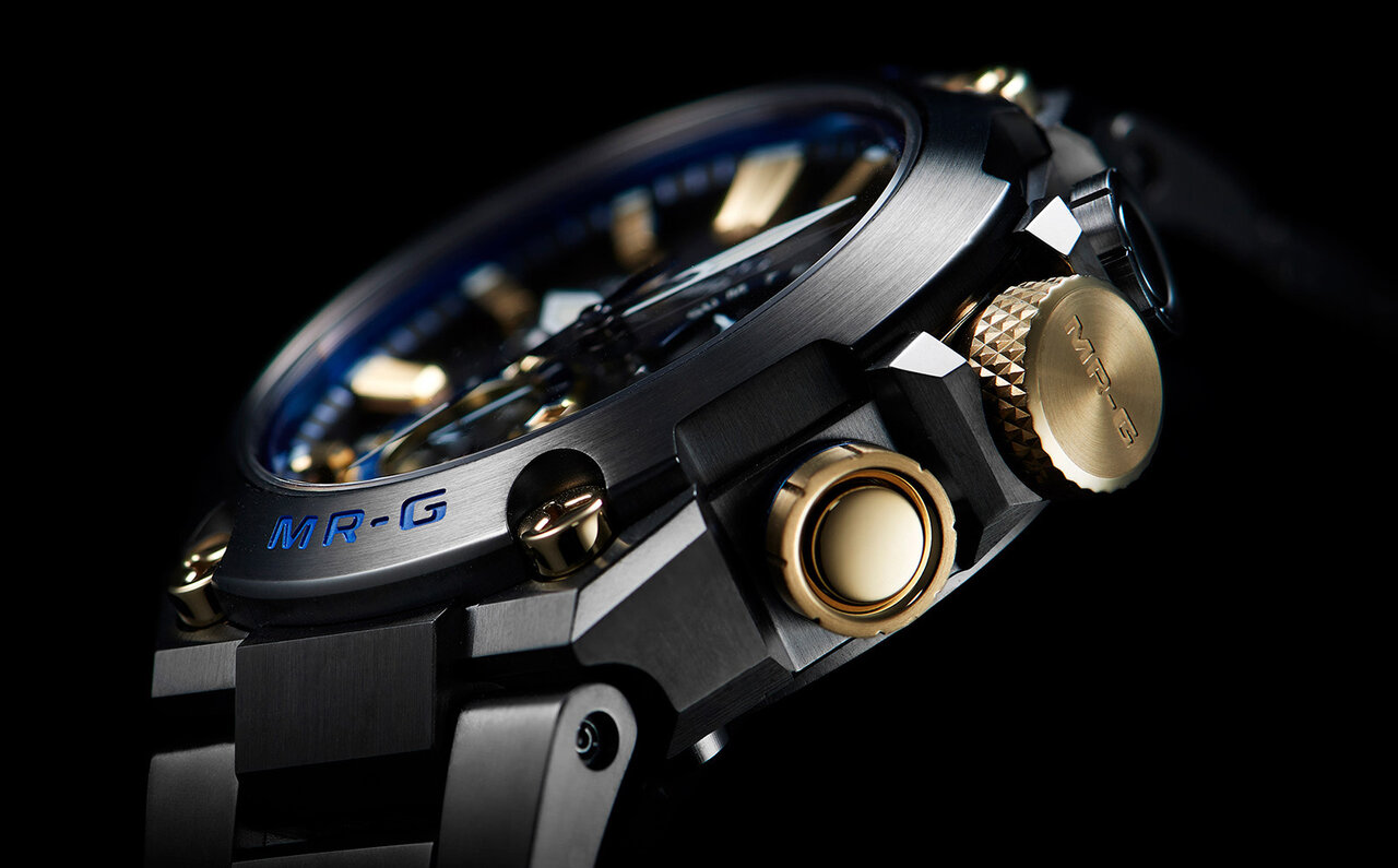 G-SHOCKの最上級ライン「MR-G」から“勝色(かちいろ)”を採用した新作誕生|G-SHOCK