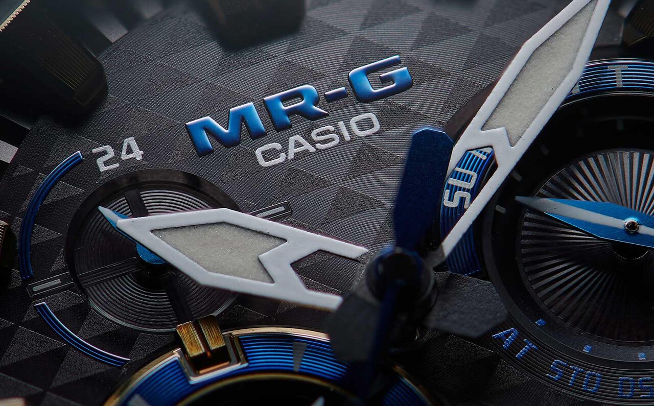 G-SHOCKの最上級ライン「MR-G」から“勝色(かちいろ)”を採用した新作誕生|G-SHOCK