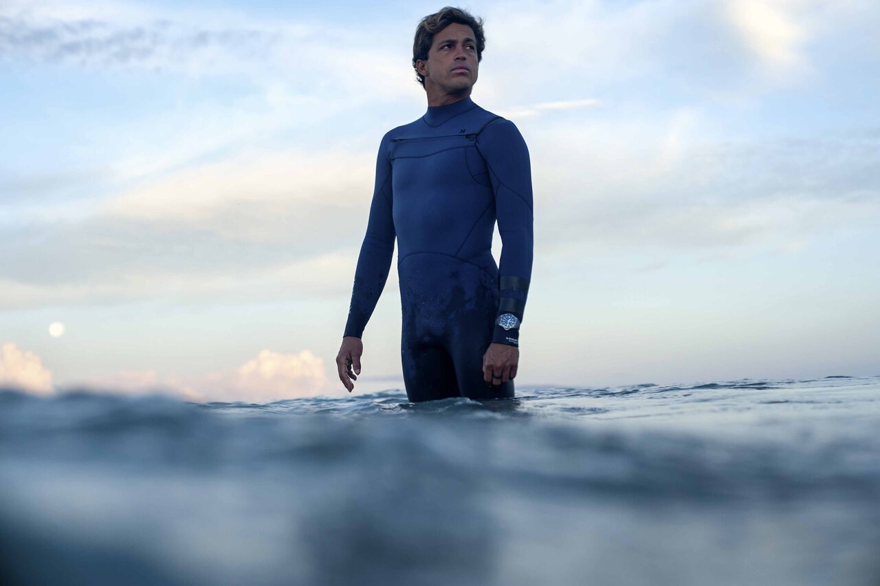 蘇るアイコン。「タグ・ホイヤー アクアレーサー プロフェッショナル300」コレクションに「ナイトダイバー」が復活｜TAG HEUER