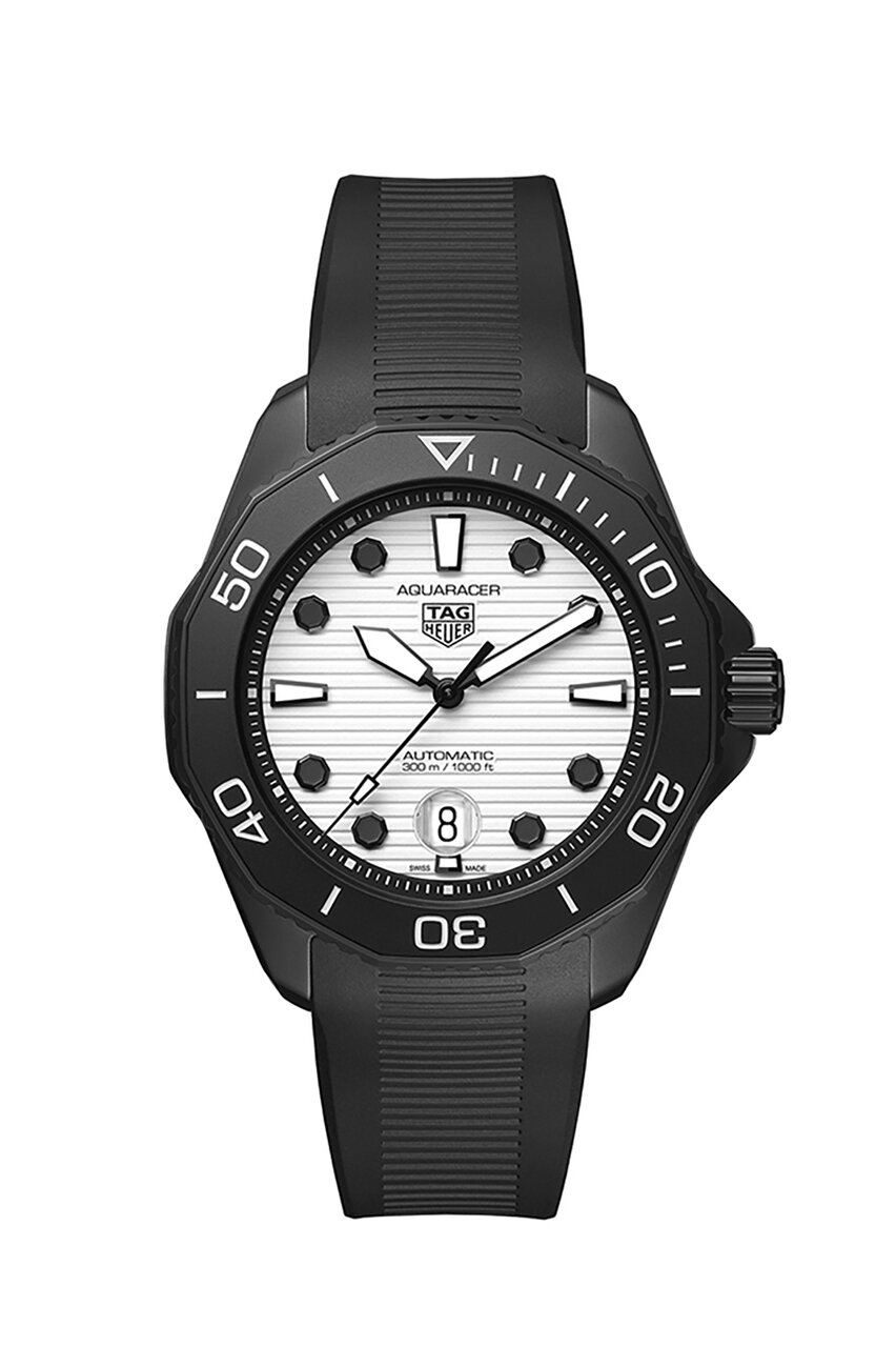 蘇るアイコン。「タグ・ホイヤー アクアレーサー プロフェッショナル300」コレクションに「ナイトダイバー」が復活｜TAG HEUER
