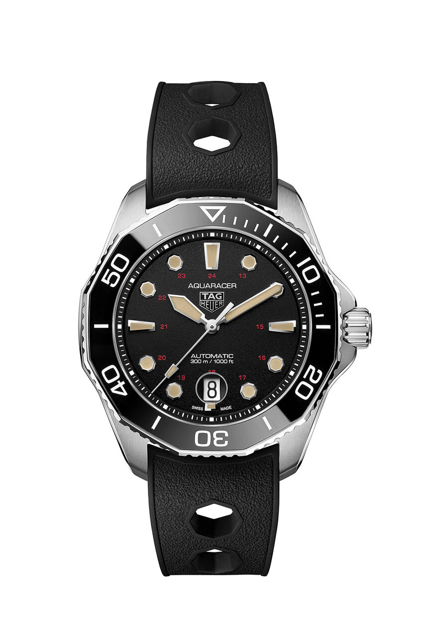 蘇るアイコン。「タグ・ホイヤー アクアレーサー プロフェッショナル300」コレクションに「ナイトダイバー」が復活｜TAG HEUER