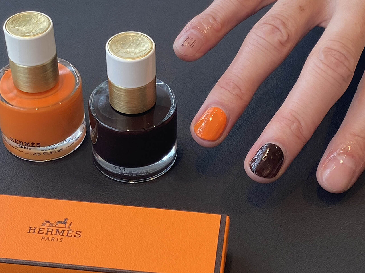 手を愛しむ、手を楽しむ、手を育む。 Hermèsの馬具職人へのリスペクトが感じられる、 新ビューティ〈レ・マン・エルメス〉が発売！｜HERMÈS