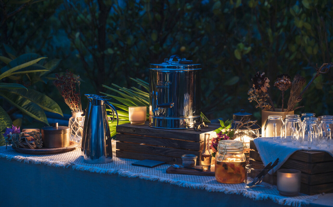 沖縄ステイの新常識!?　真冬でも温かい「星空ホットプール」で、空と海と一体になる！｜HOSHINOYA Okinawa